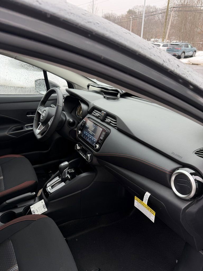 New 2025 Nissan Versa SR image 21