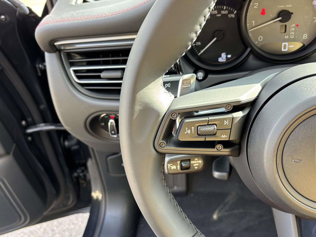 New 2026 Porsche Macan S image 27