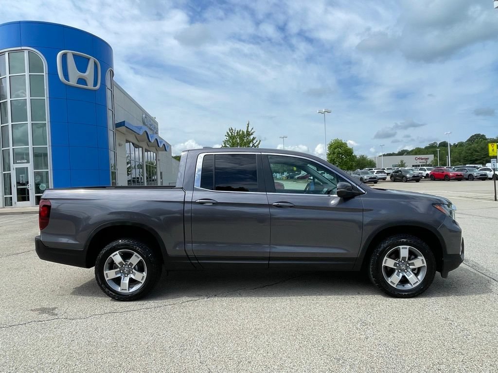 Certified 2025 Honda Ridgeline RTL image 2