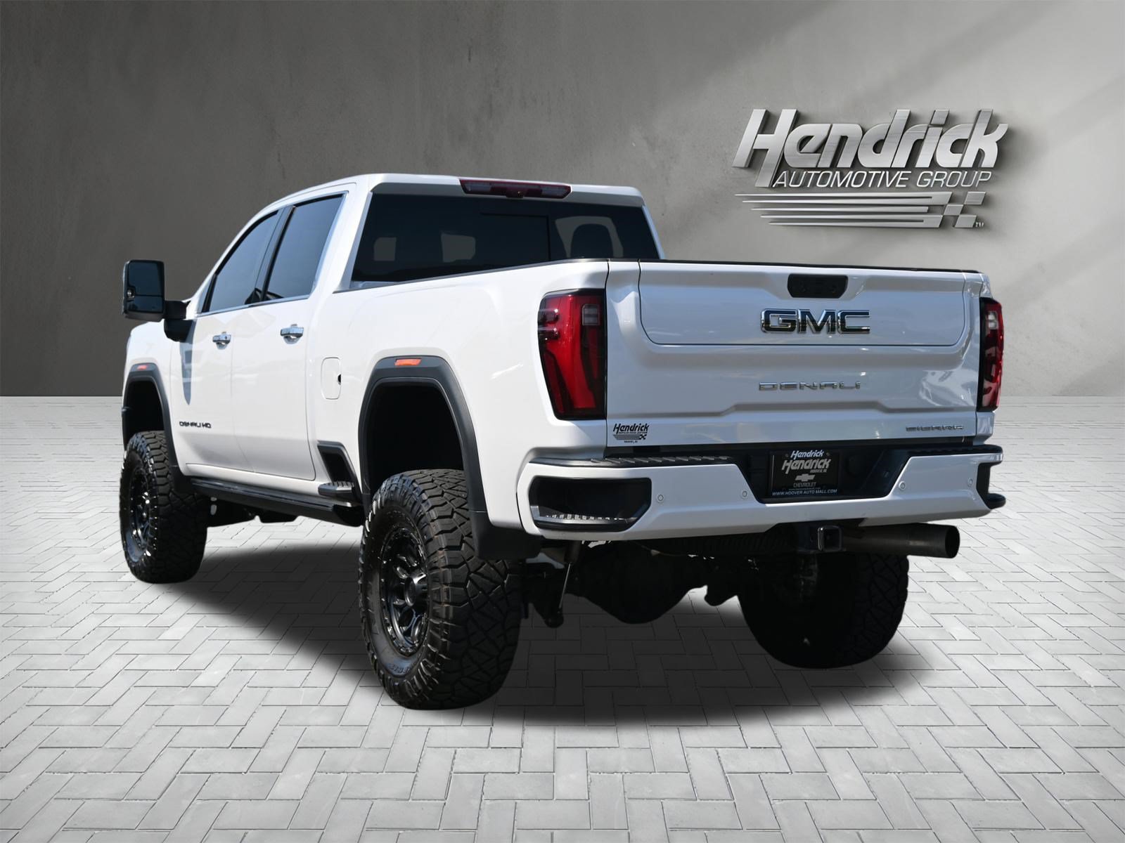 Used 2024 GMC Sierra 3500 Denali Ultimate AWD/4WD image 8