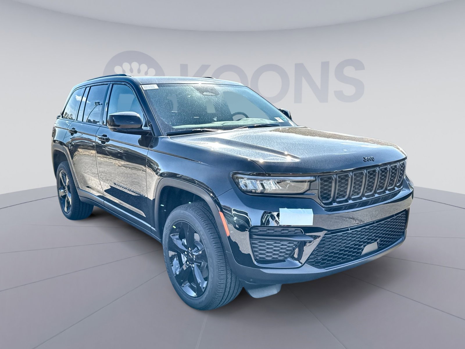 New 2025 Jeep Grand Cherokee Laredo image 10