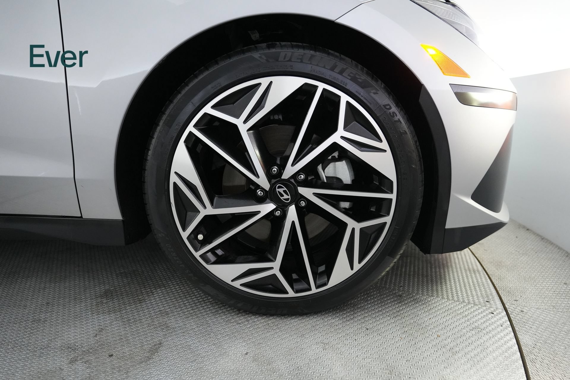 Used 2024 Hyundai Ioniq 6 Limited RWD image 20