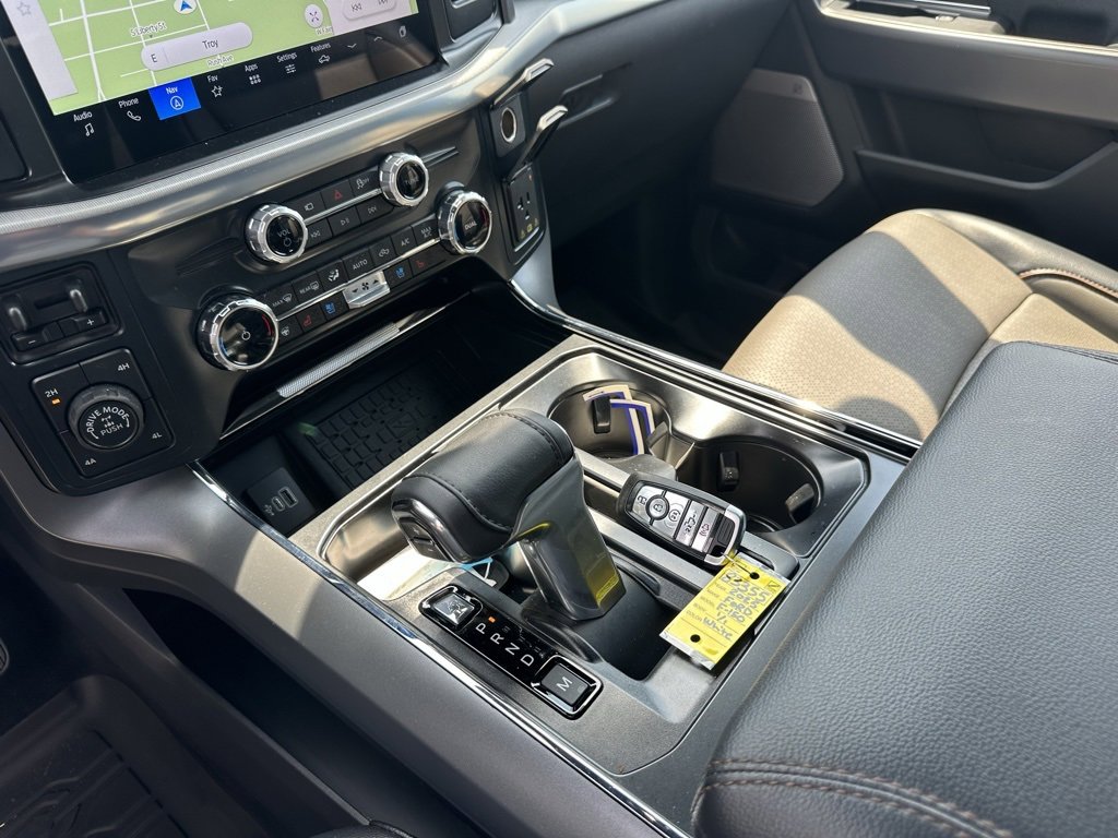 Used 2025 Ford F150 Lariat w/ Equipment Group 501A Mid image 32