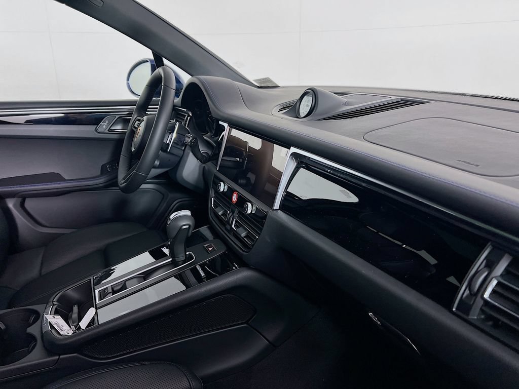 New 2026 Porsche Macan S AWD/4WD image 31