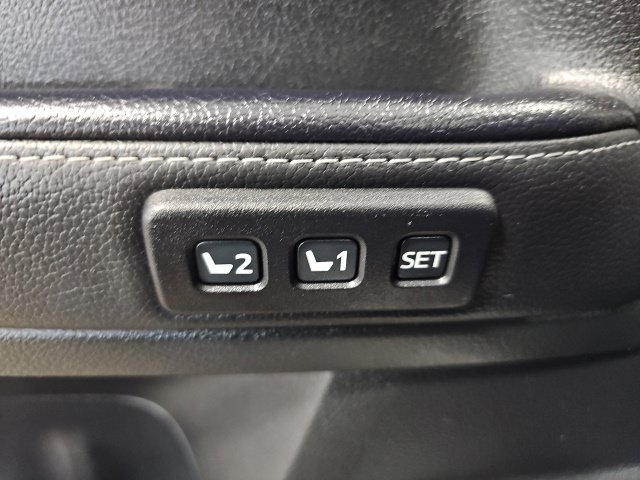 Used 2020 Toyota 4Runner Limited AWD/4WD image 14