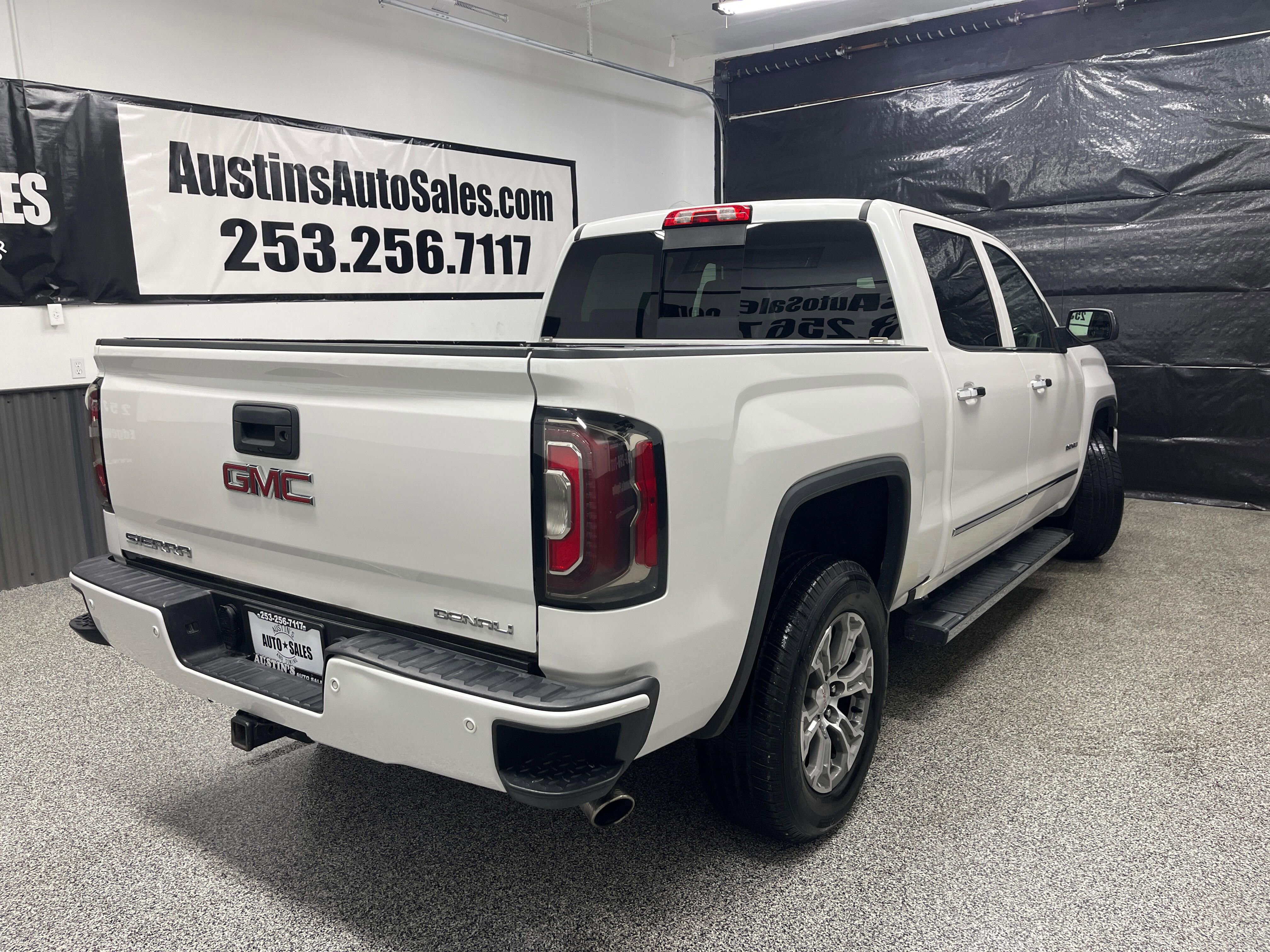 Used 2017 GMC Sierra 1500 Denali image 3