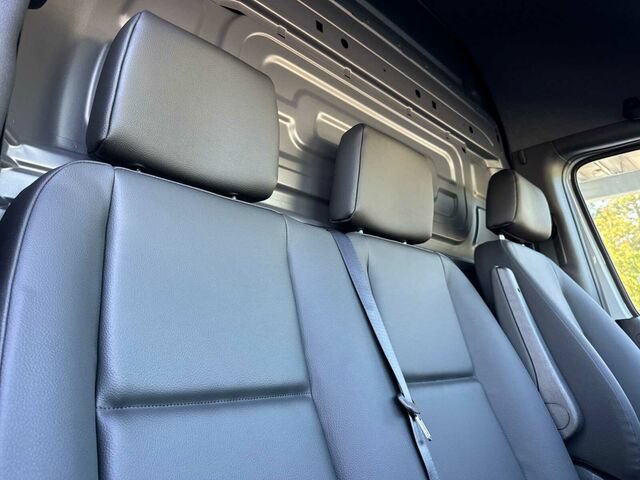 New 2026 Mercedes-Benz Sprinter 2500 image 17