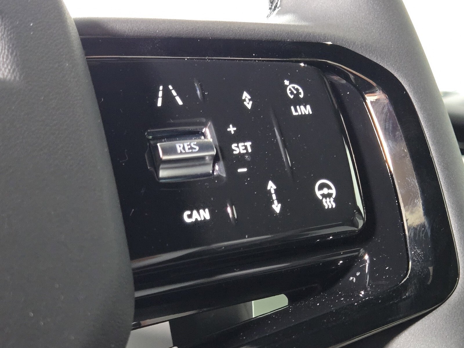 New 2026 Land Rover Range Rover Evoque Dynamic SE image 26