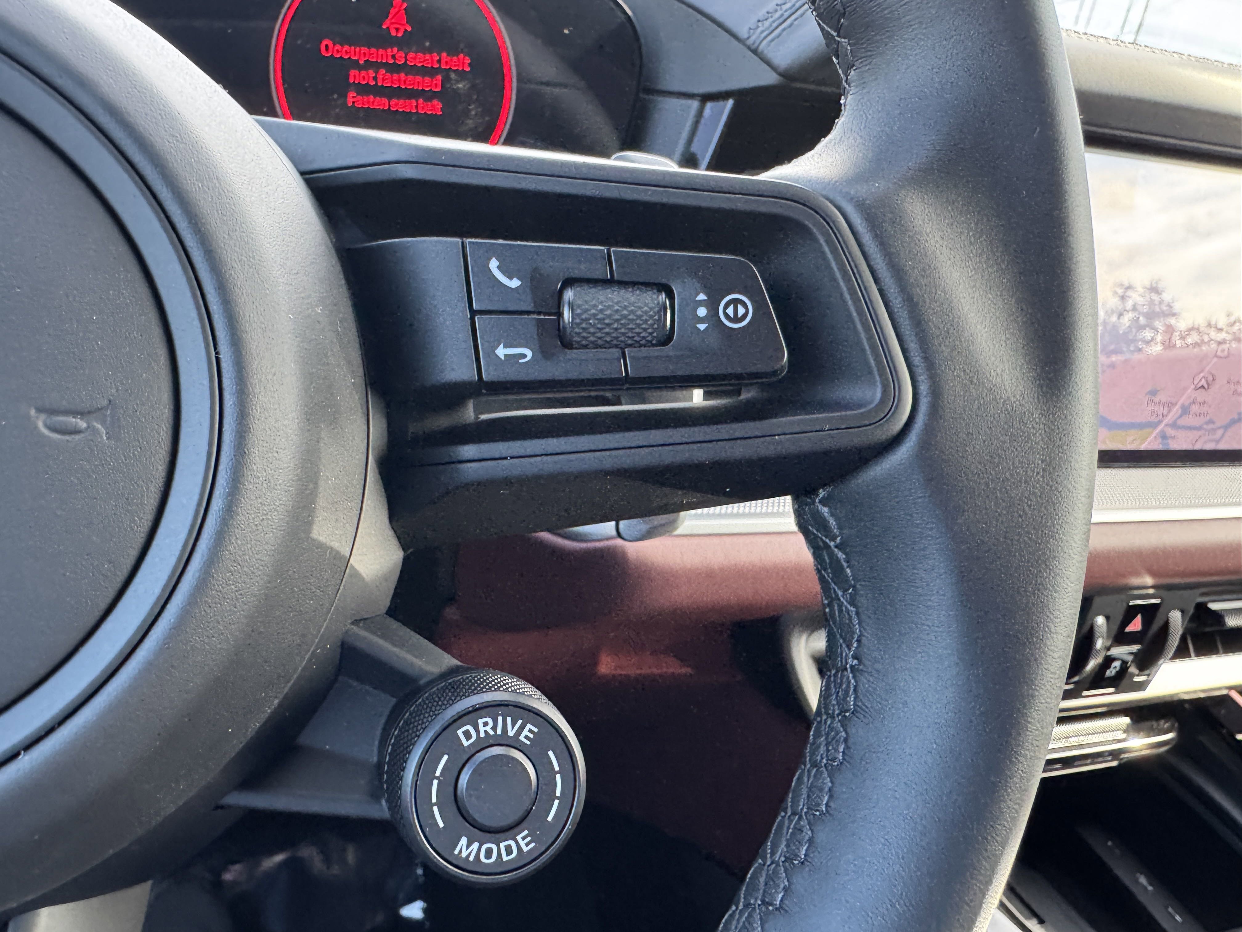 New 2025 Porsche Cayenne Coupe image 36