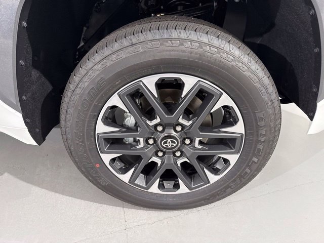 New 2026 Toyota Tundra Limited AWD/4WD image 11
