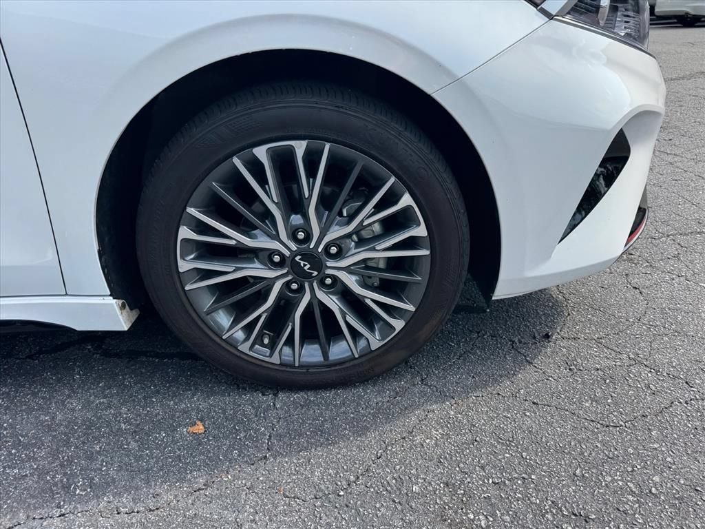 Certified 2024 Kia Forte GT-Line w/ GT-Line Premium Package FWD image 2