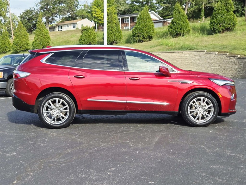 Used 2023 Buick Enclave Essence w/ Experience Buick Package image 2