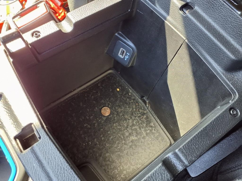 Used 2022 Jeep Gladiator Willys AWD/4WD image 12