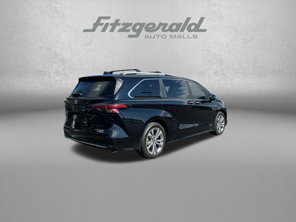 Used 2021 Toyota Sienna Platinum FWD image 8