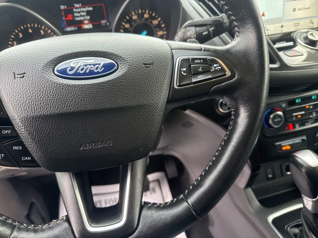 Used 2017 Ford Escape Titanium image 24