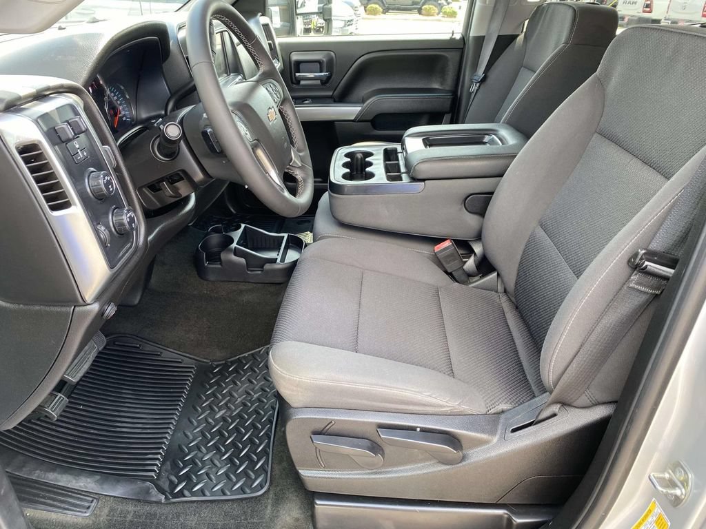 Used 2018 Chevrolet Silverado 2500 LT AWD/4WD image 13