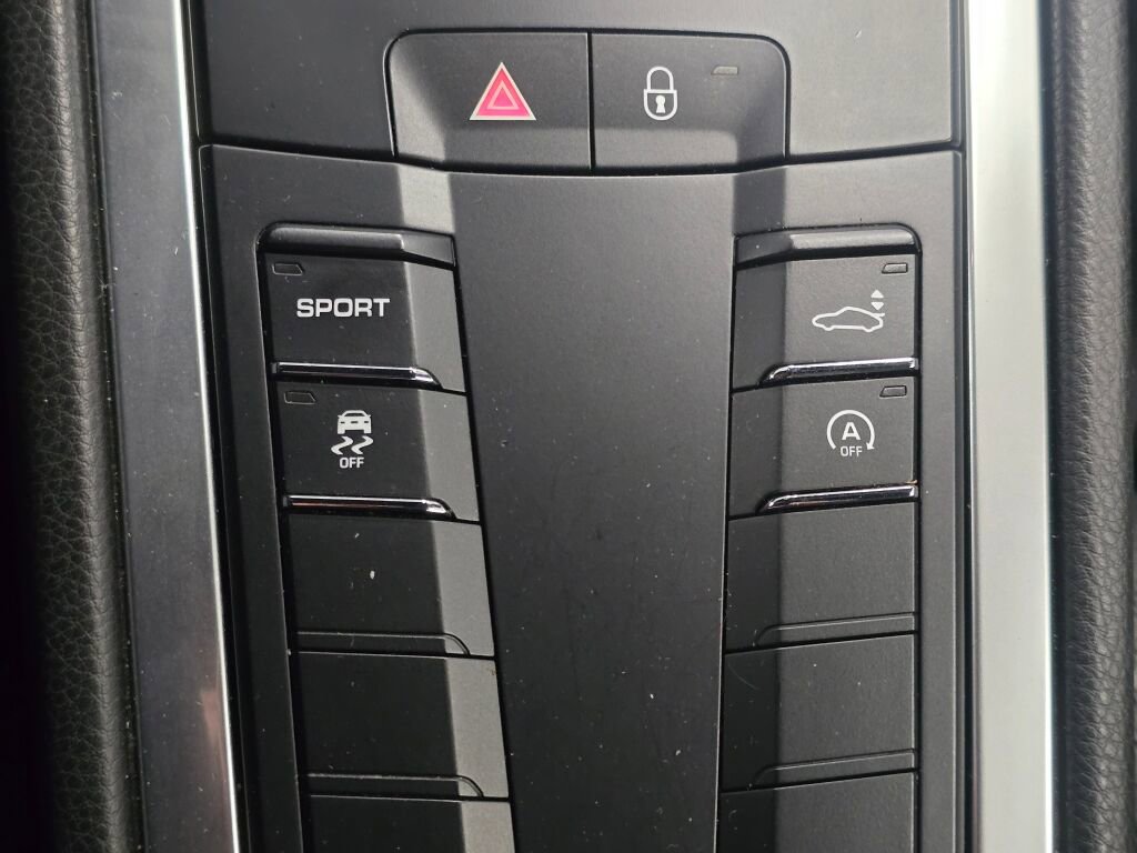 Certified 2018 Porsche 718 Cayman image 39