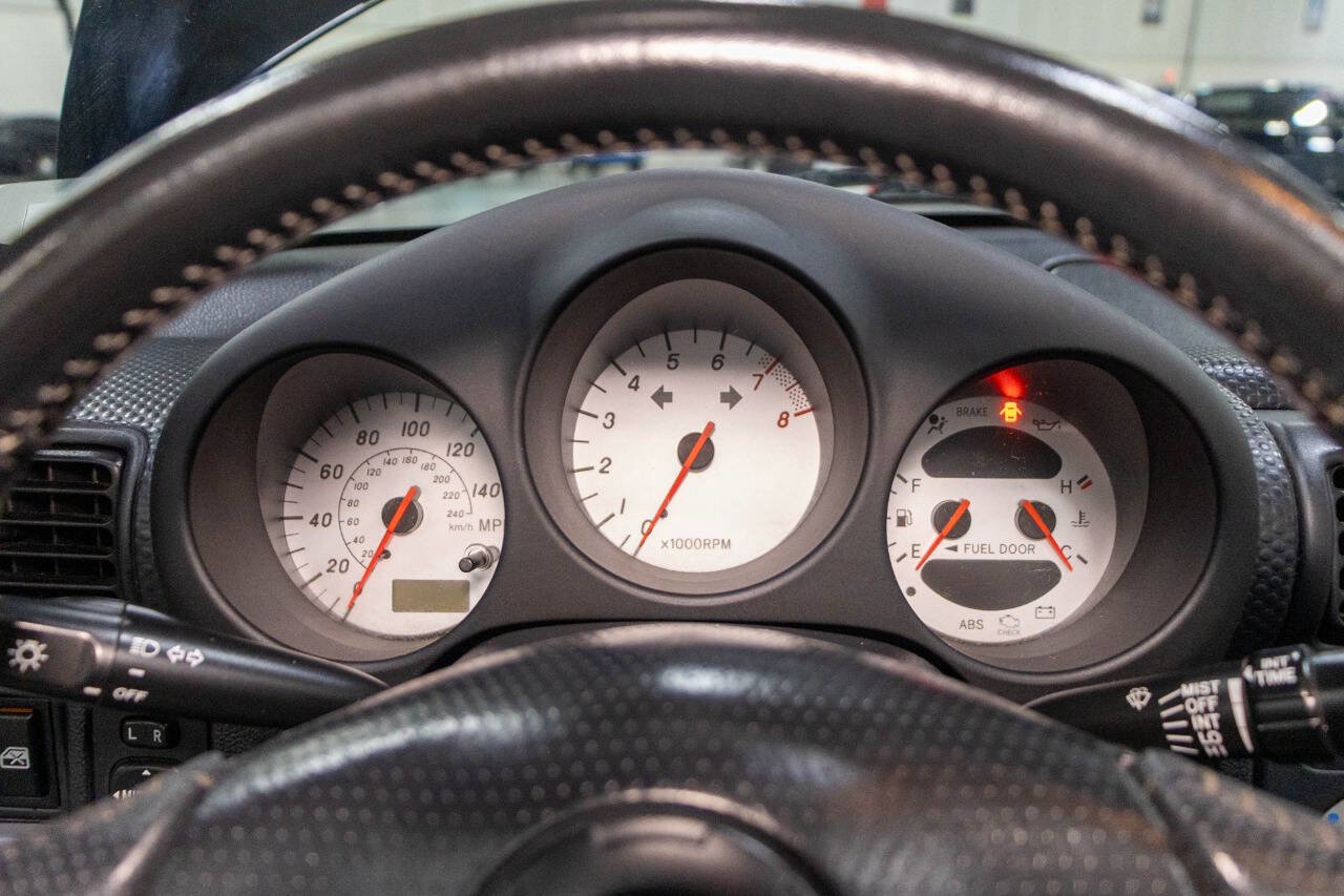 Used 2000 Toyota MR2 RWD image 13