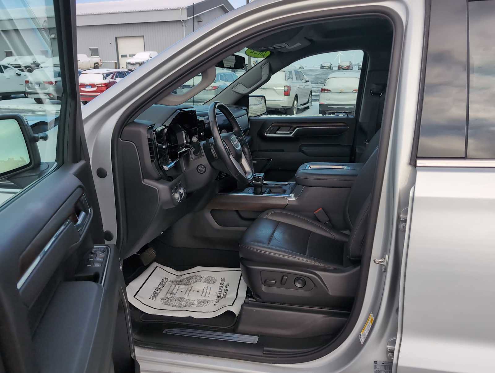 Used 2022 GMC Sierra 1500 SLT w/ SLT Premium Package image 26