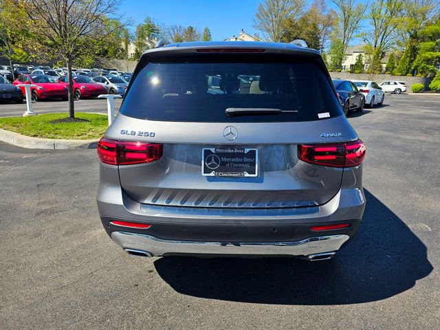 New 2026 Mercedes-Benz GLB 250 4MATIC image 8
