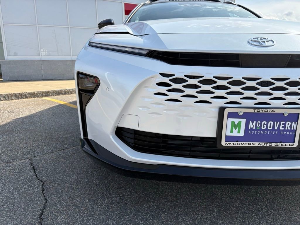 New 2026 Toyota Crown Signia image 8