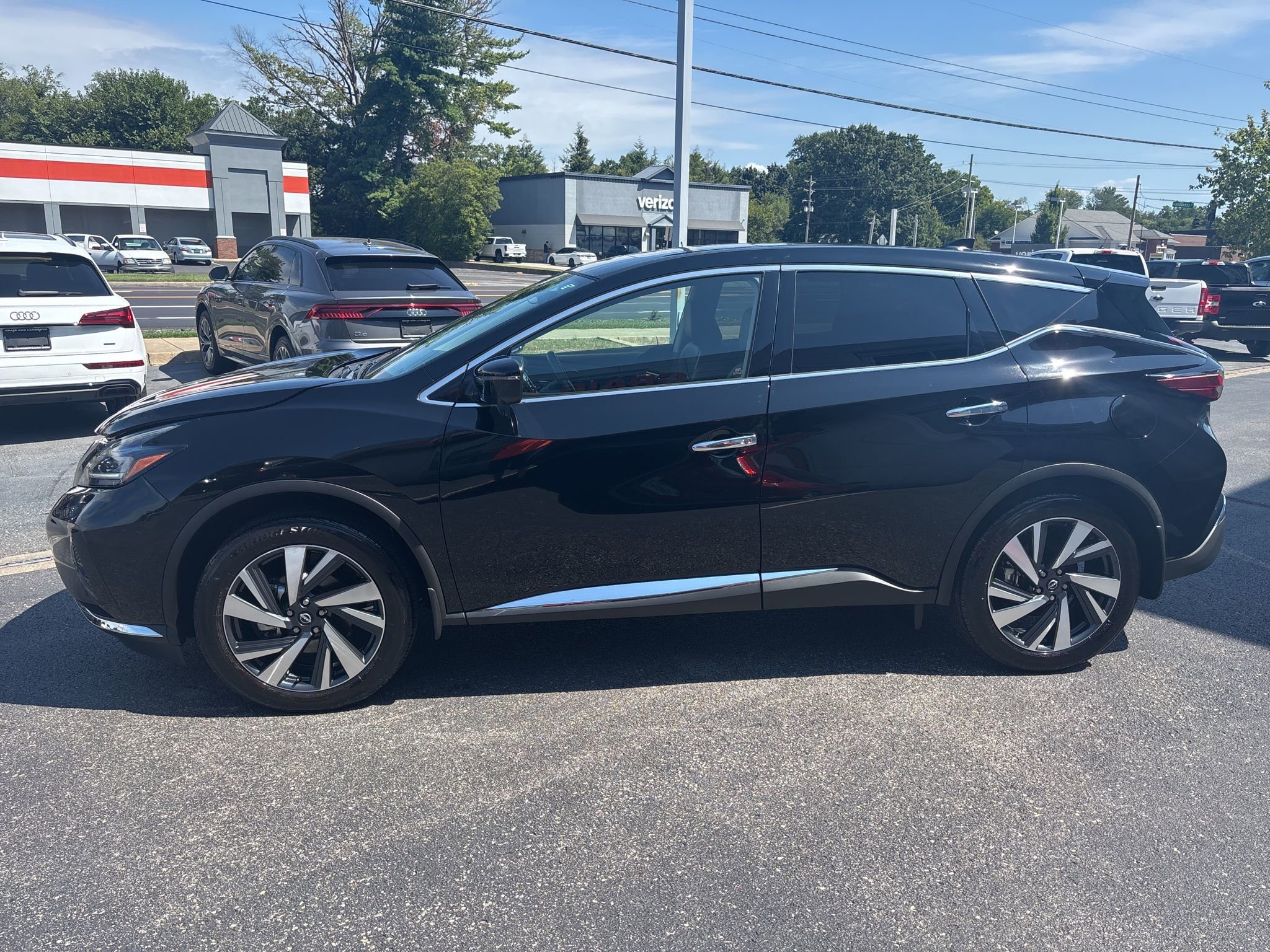 Used 2024 Nissan Murano SL image 14