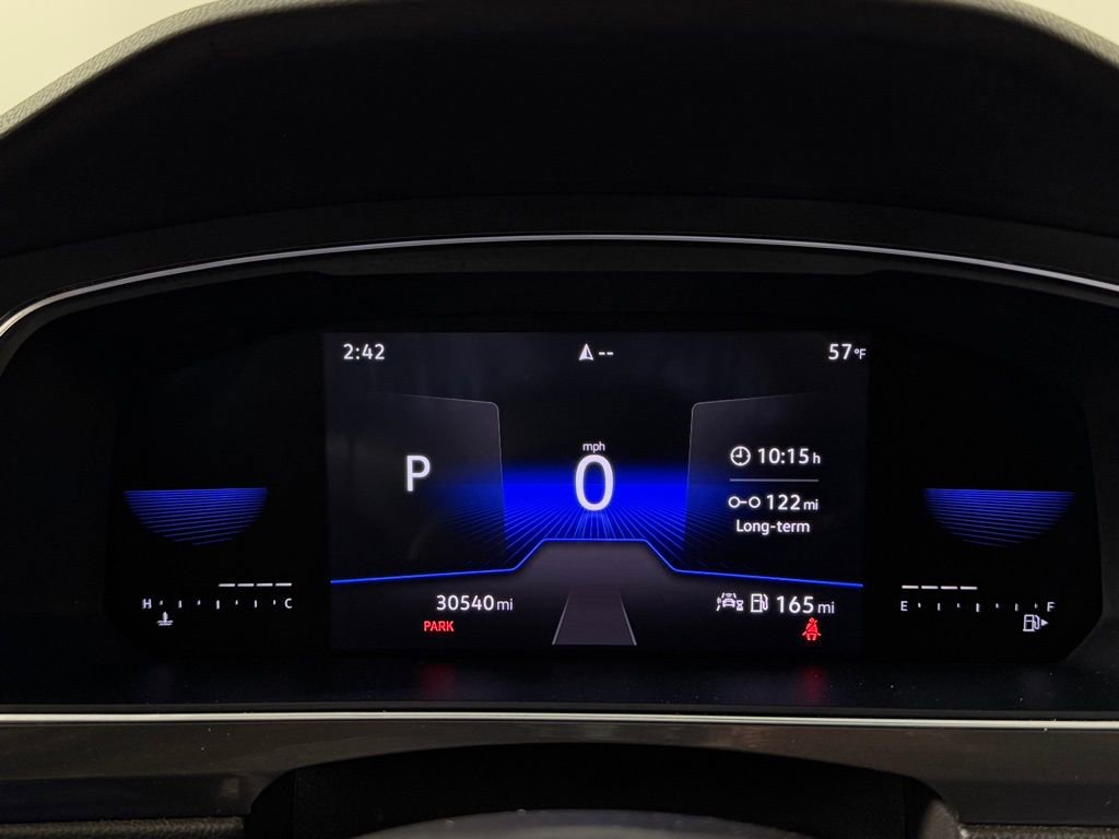 Used 2022 Volkswagen Tiguan SE R-Line image 15