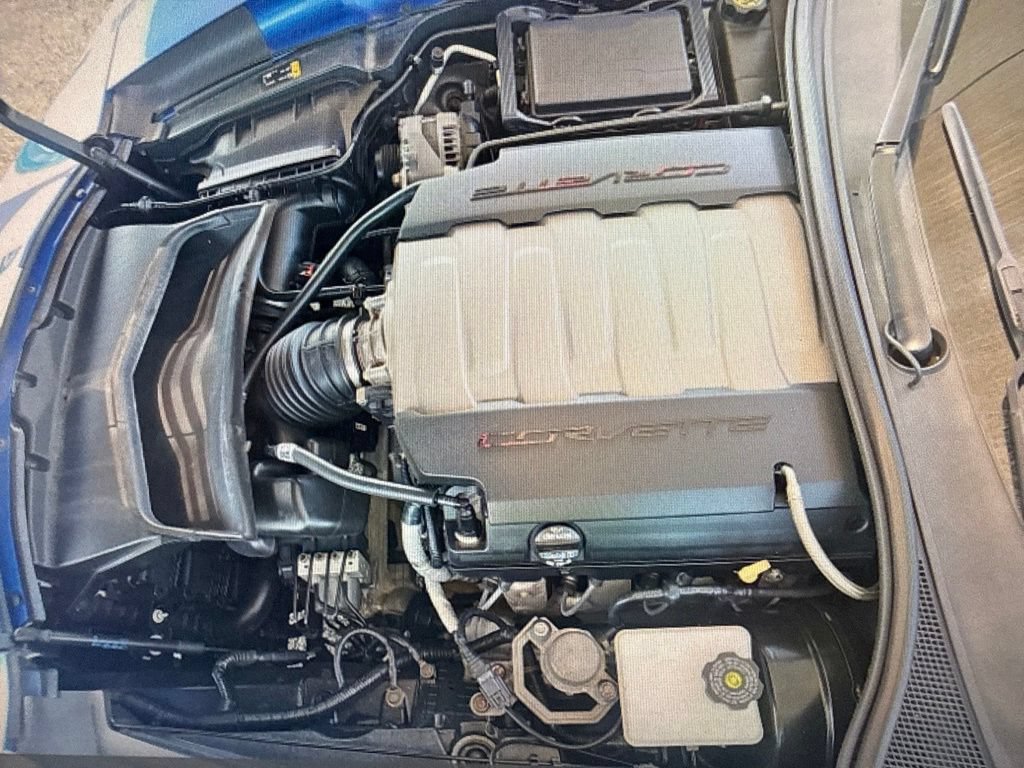 Used 2019 Chevrolet Corvette Stingray Coupe w/ Battery Protection Package RWD image 13