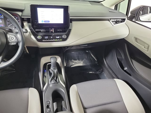 Used 2025 Toyota Corolla LE FWD image 17