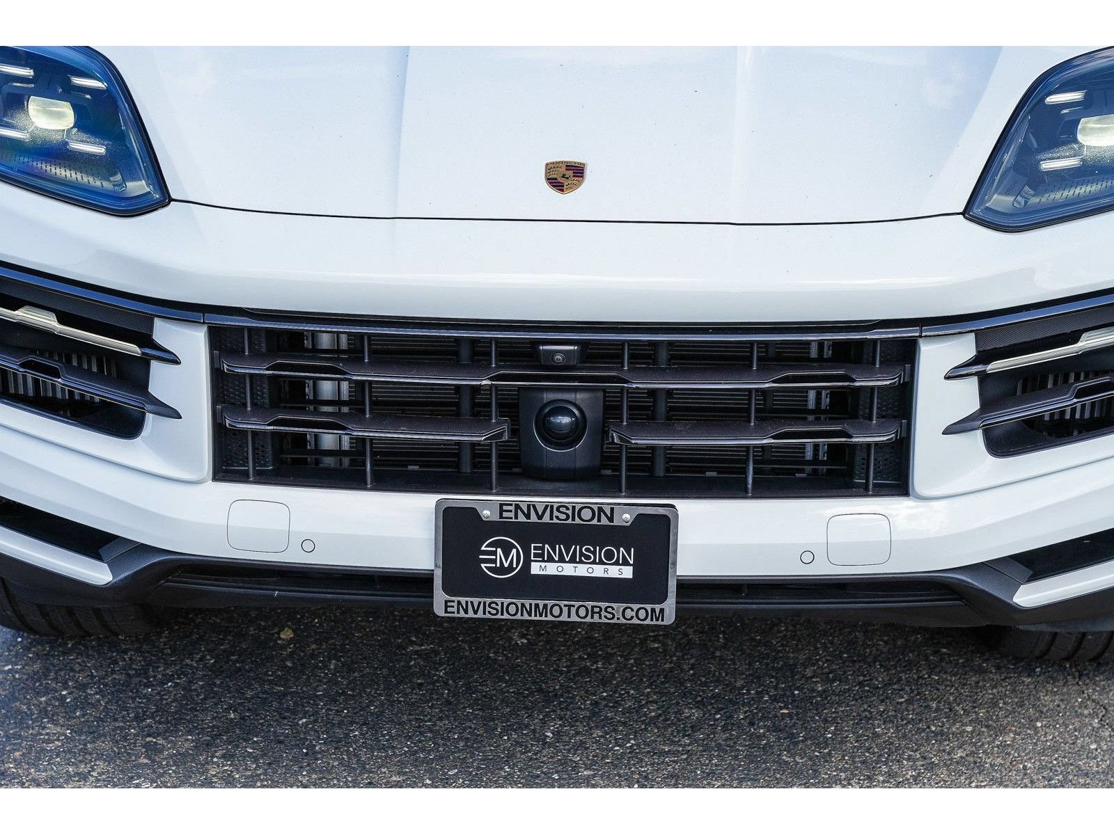 Used 2024 Porsche Cayenne Coupe AWD/4WD image 7