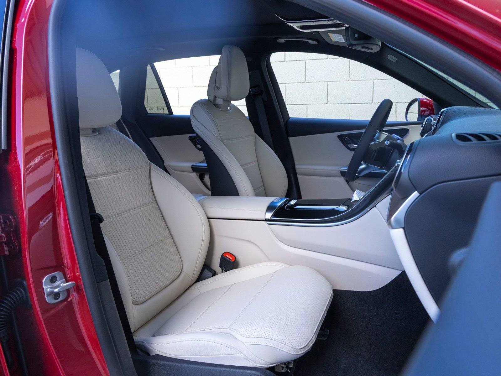 New 2026 Mercedes-Benz GLC 300 image 27