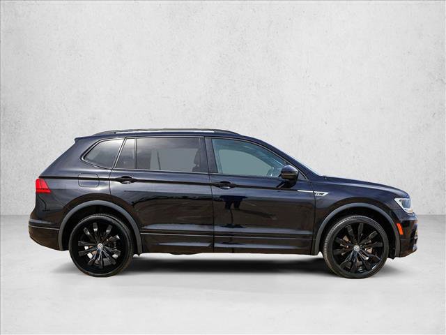 Used 2020 Volkswagen Tiguan SE R-Line AWD/4WD image 4