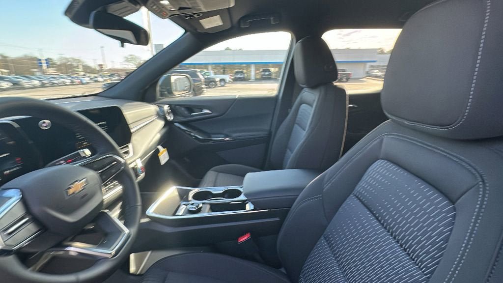 New 2026 Chevrolet Equinox LT image 12