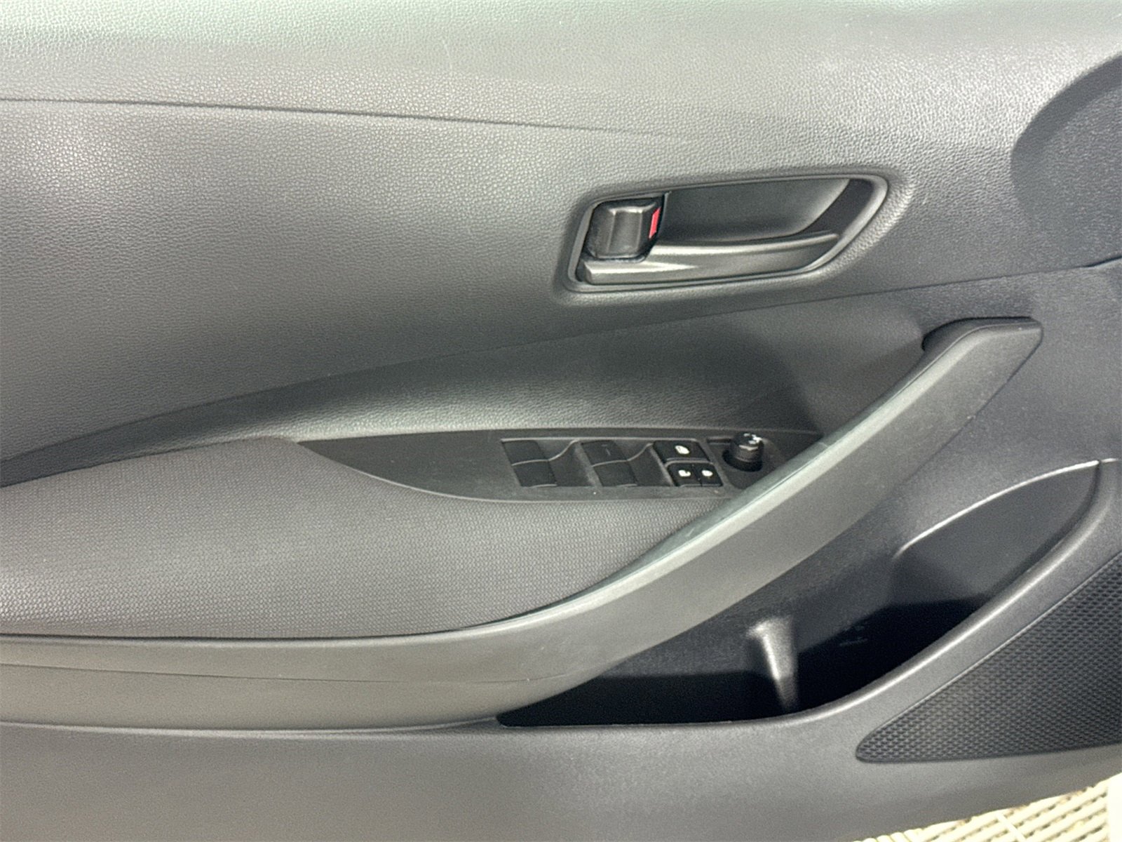 Used 2024 Toyota Corolla LE image 15