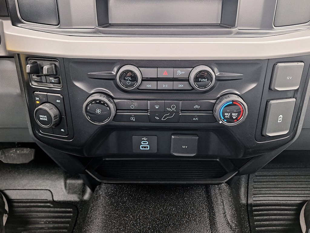 New 2026 Ford F250 XL w/ XL Chrome Package image 12