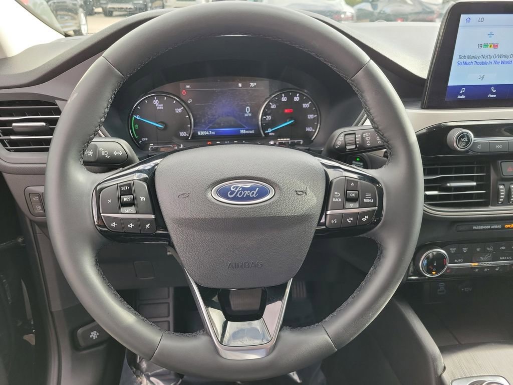 Used 2022 Ford Escape SEL image 26