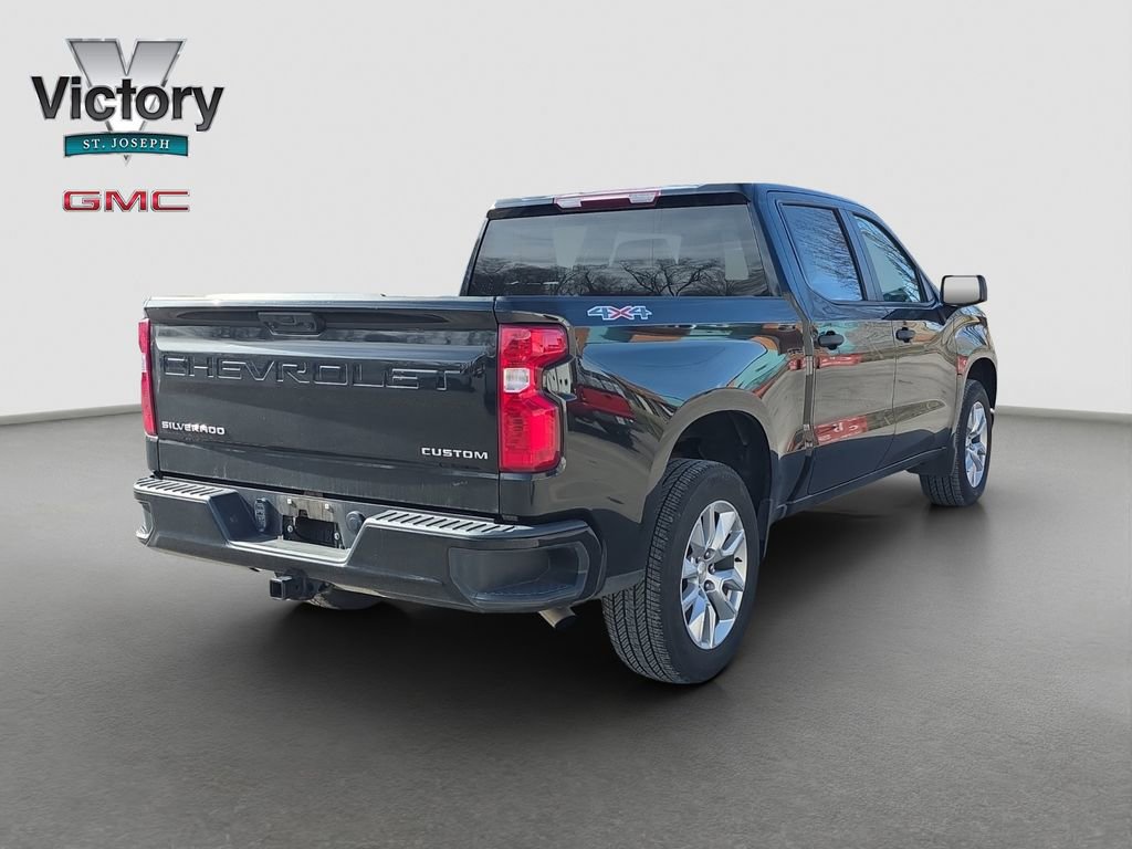 Used 2023 Chevrolet Silverado 1500 Custom image 17