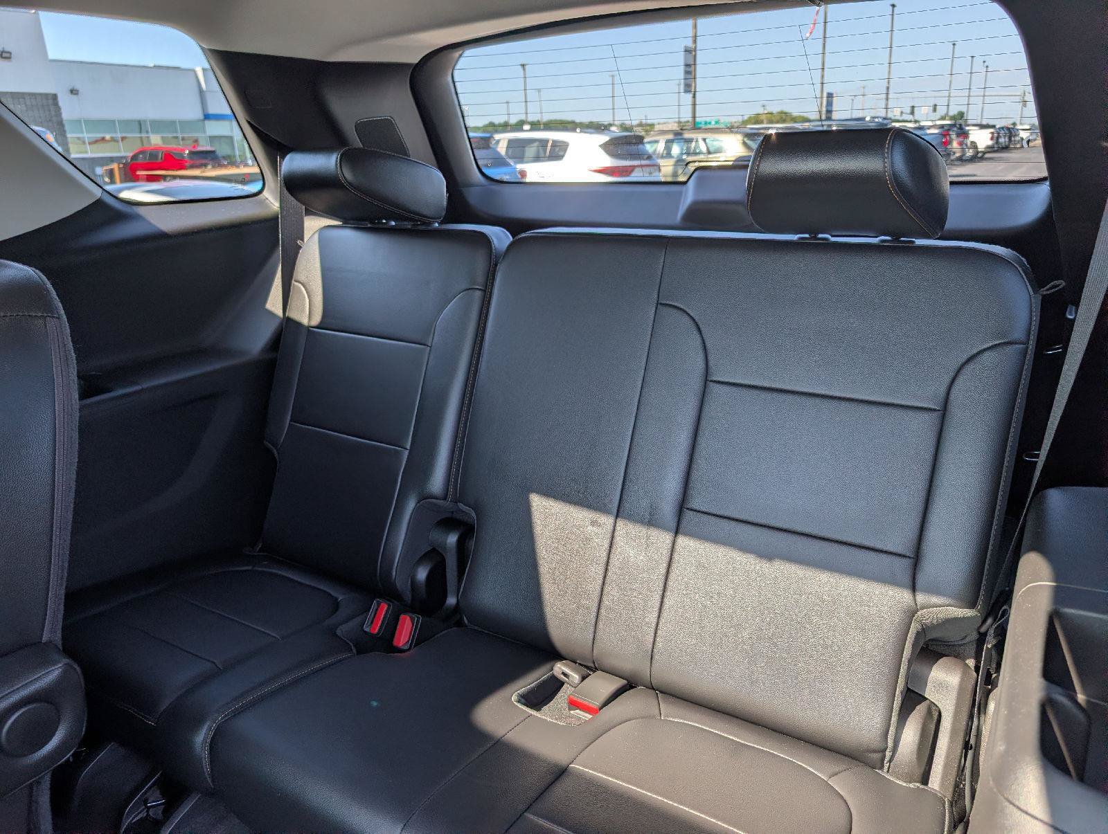 Used 2018 Chevrolet Traverse LT AWD/4WD image 11