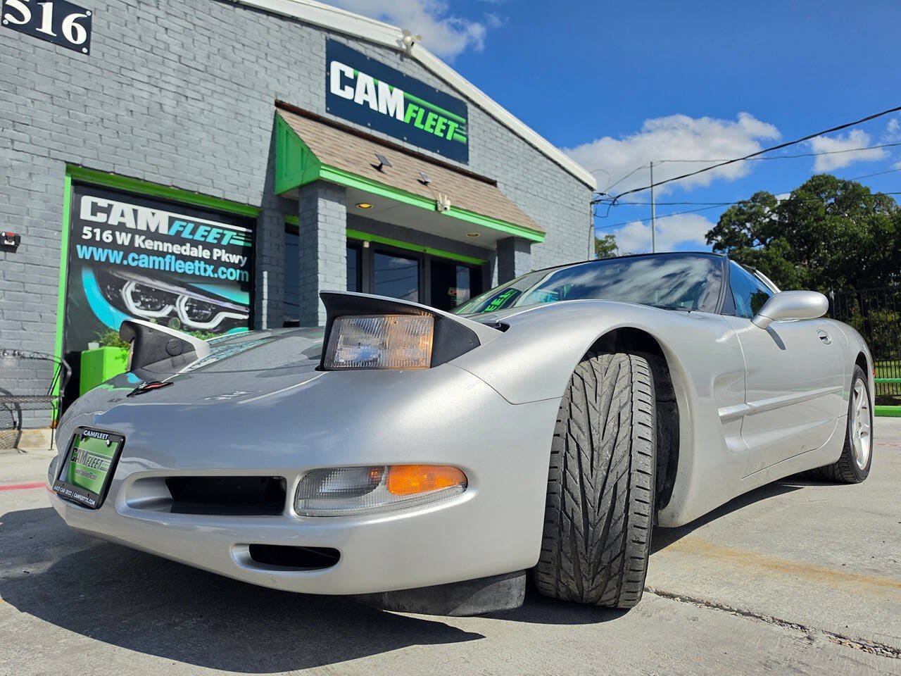 Used 2004 Chevrolet Corvette Coupe w/ Preferred Equipment Group RWD image 48