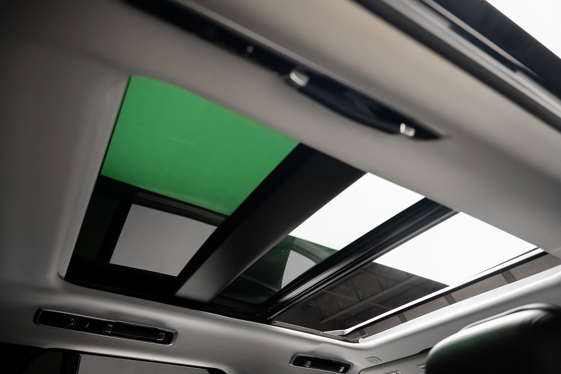 Used 2023 Land Rover Range Rover SE image 69