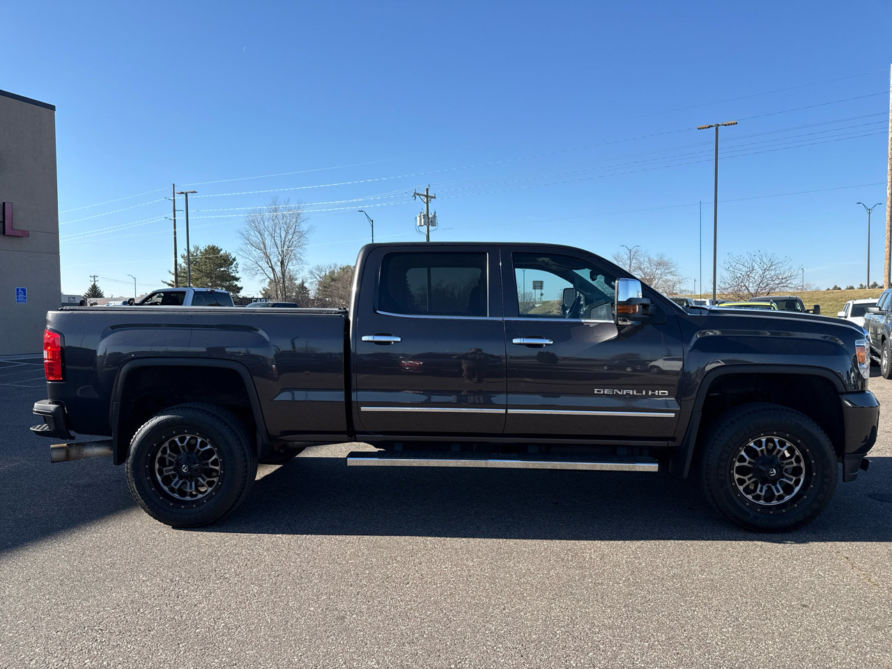 Used 2015 GMC Sierra 2500 Denali w/ Duramax Plus Package image 6