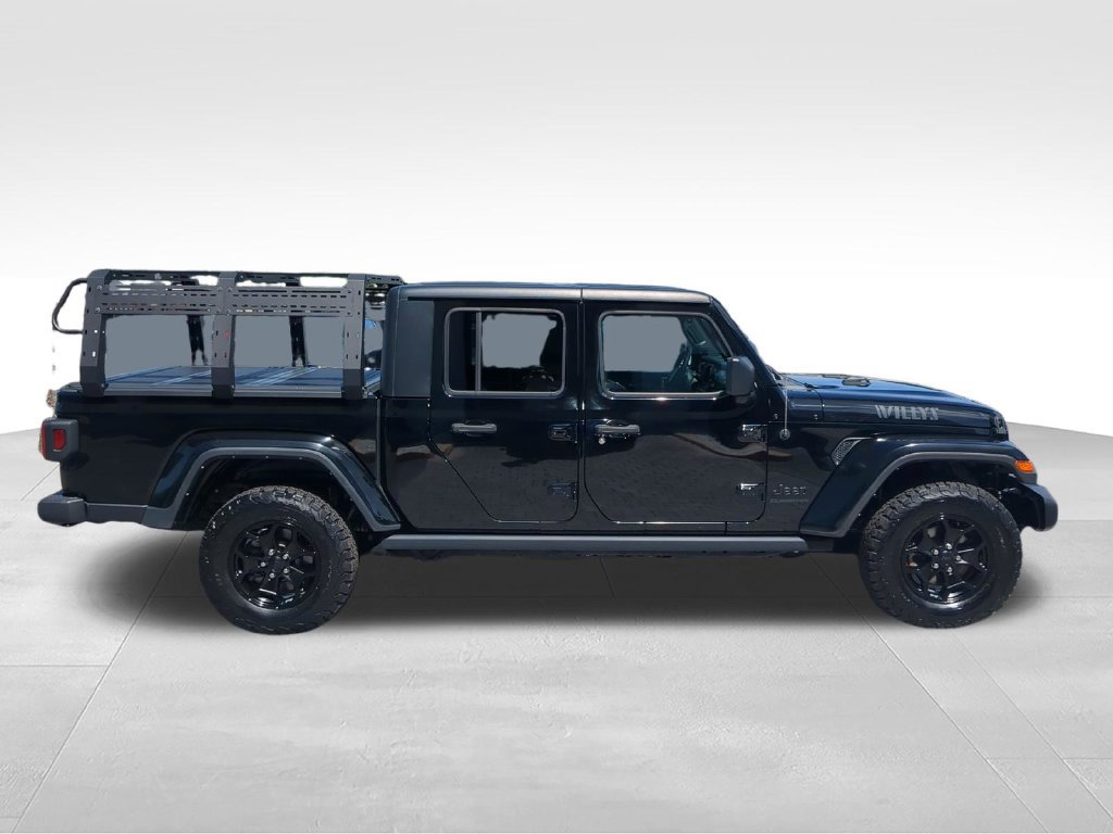 Used 2022 Jeep Gladiator Sport AWD/4WD image 2