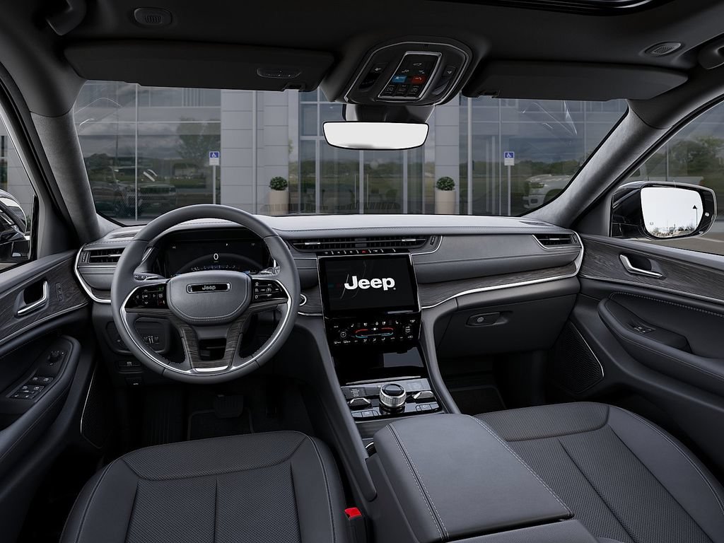 New 2025 Jeep Grand Cherokee L Overland w/ Rear Seat Video Group I AWD/4WD image 14
