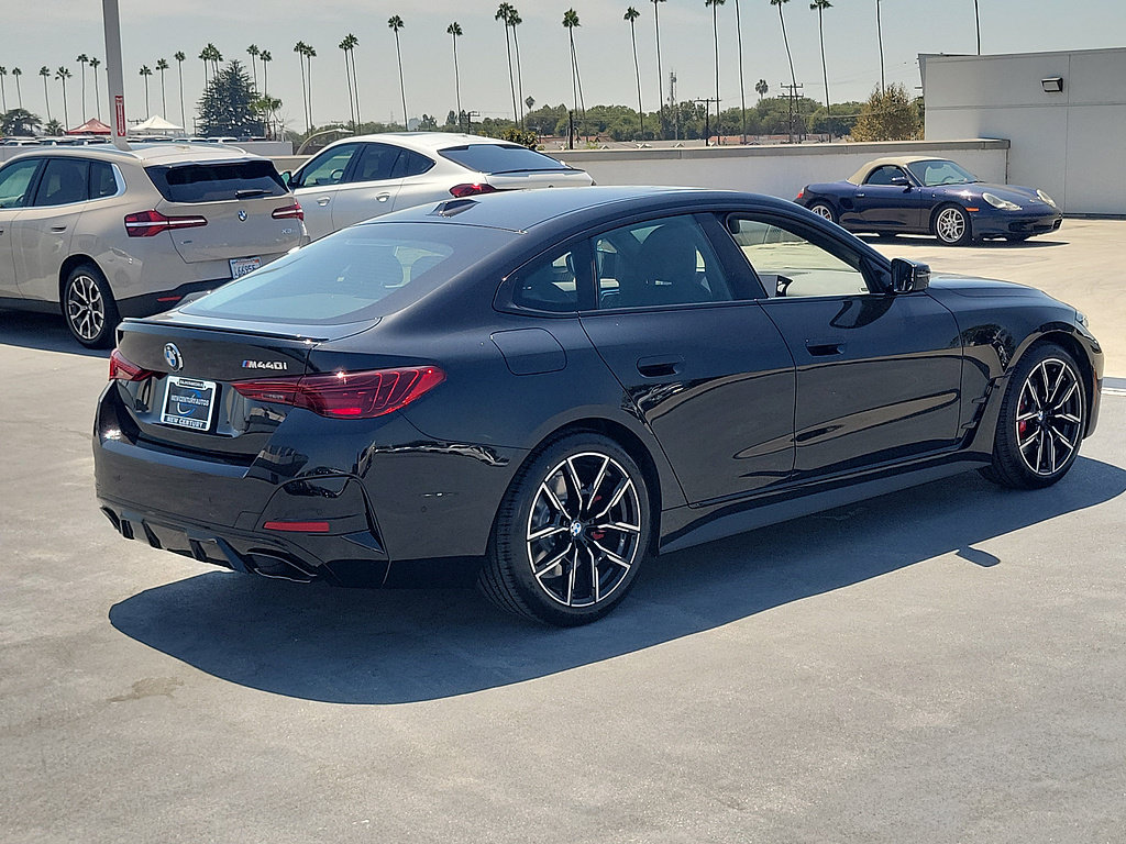 New 2026 BMW M440i w/ Premium Package RWD image 3