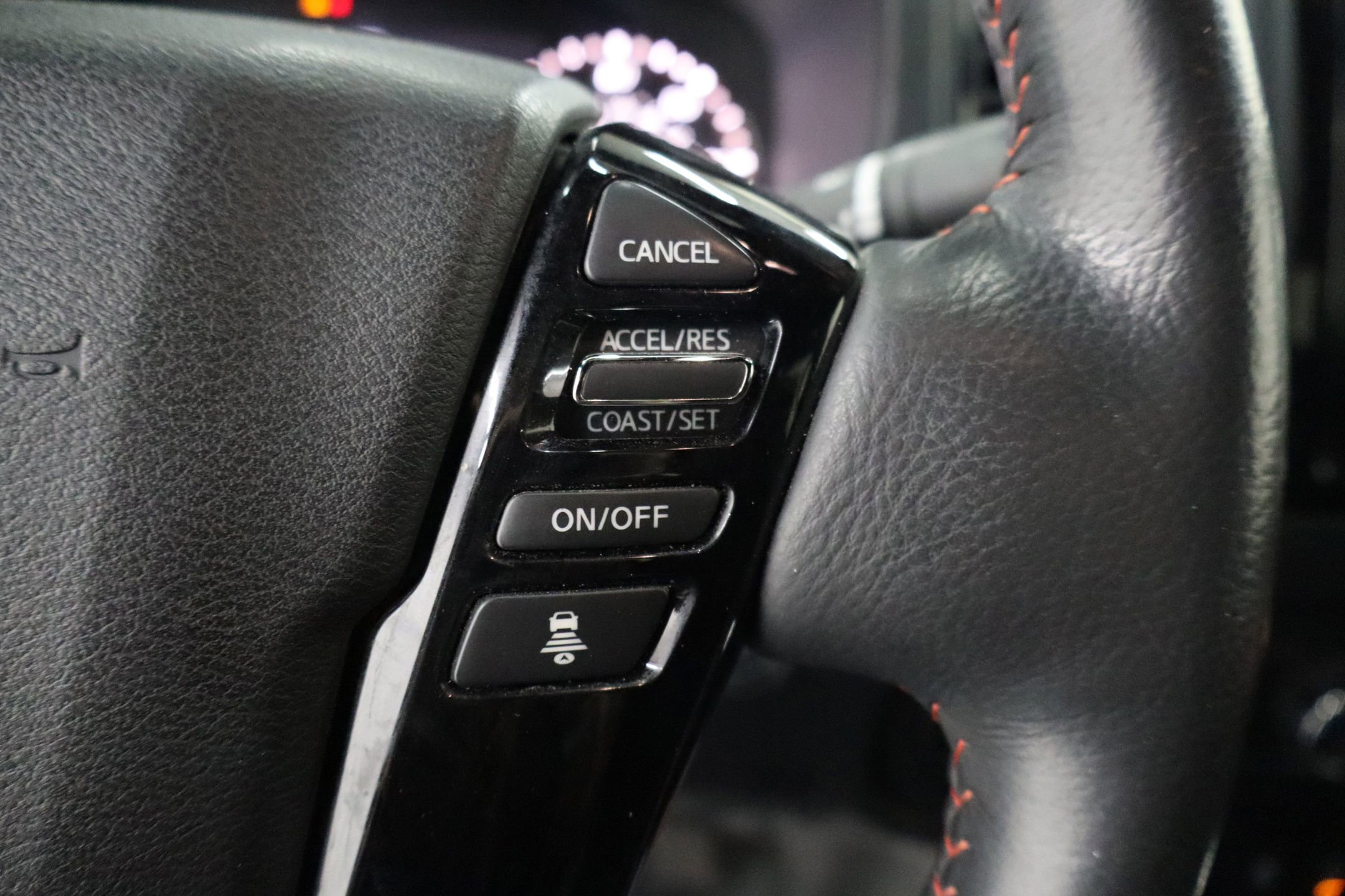 Used 2023 Nissan Frontier PRO-4X w/ Pro Convenience Package image 12