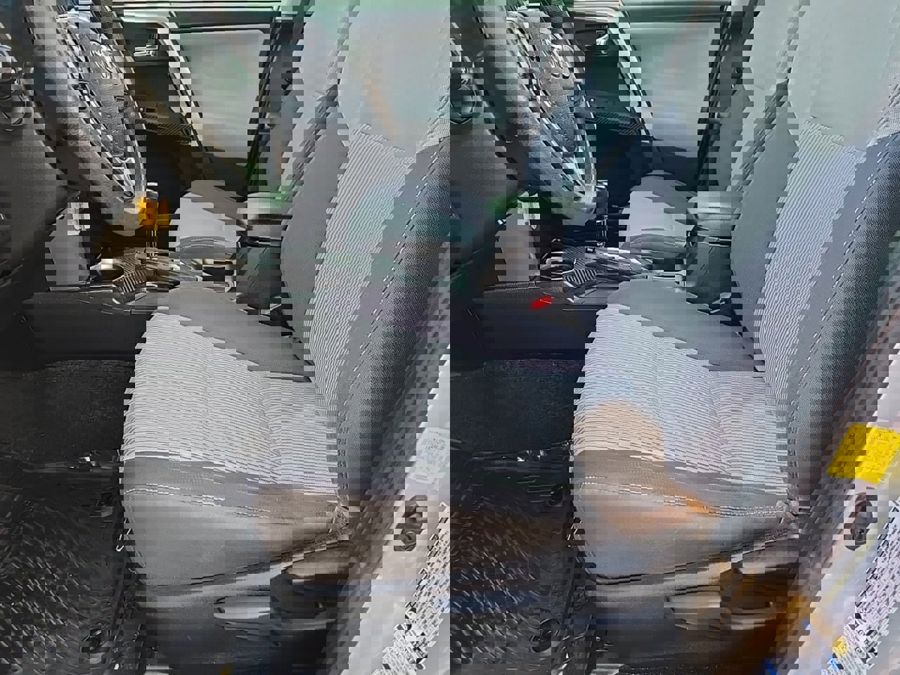 Used 2015 Toyota RAV4 XLE image 13