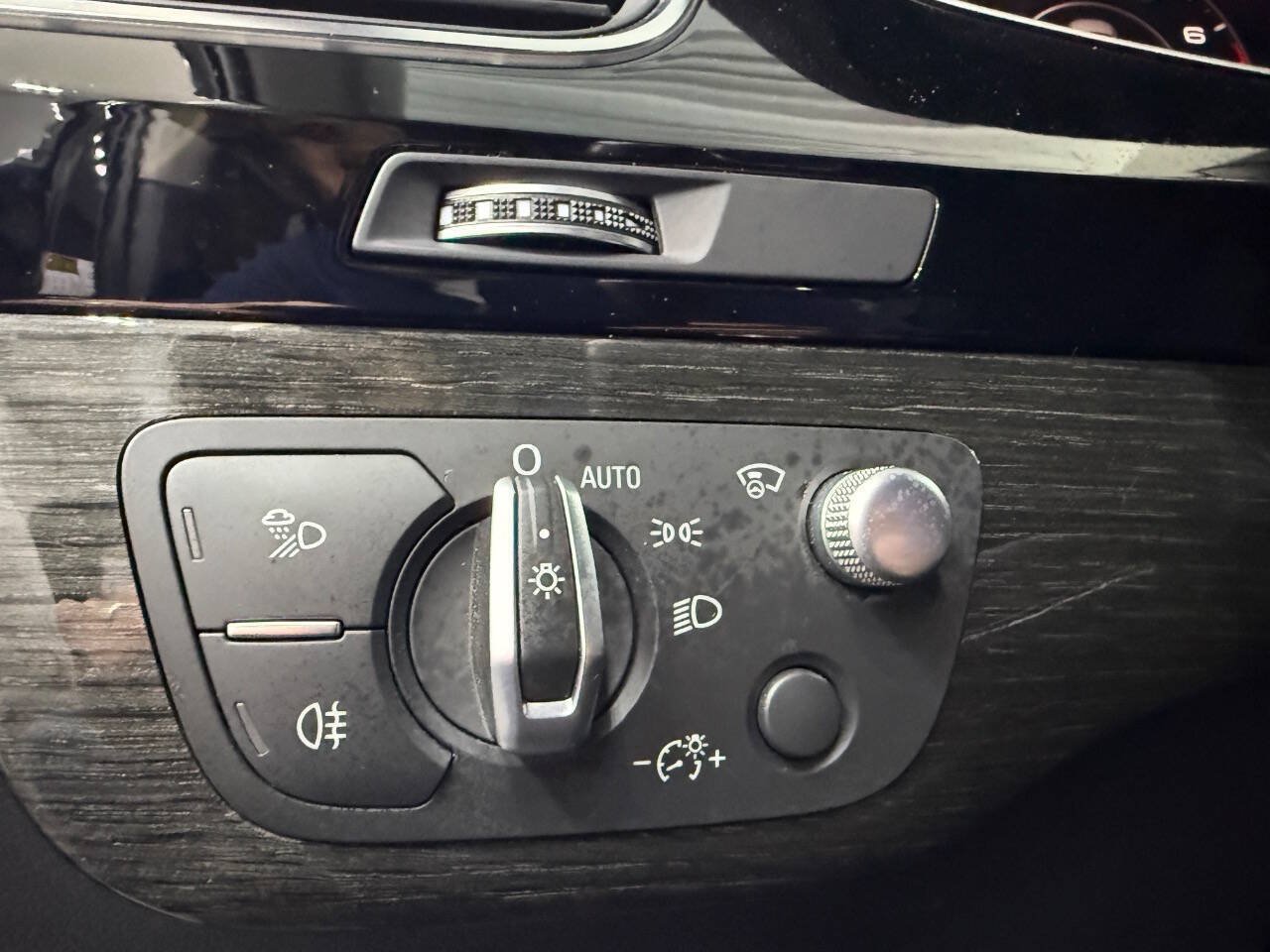 Used 2019 Audi Q7 3.0T Prestige AWD/4WD image 27