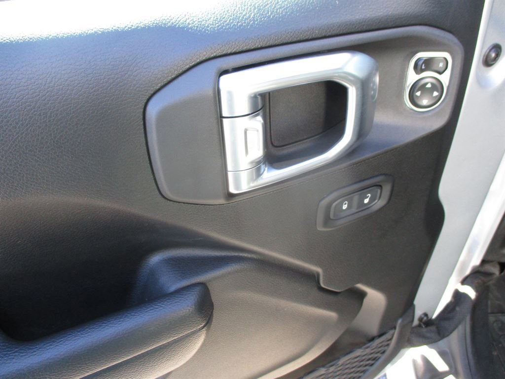 Used 2024 Jeep Gladiator Sport image 17