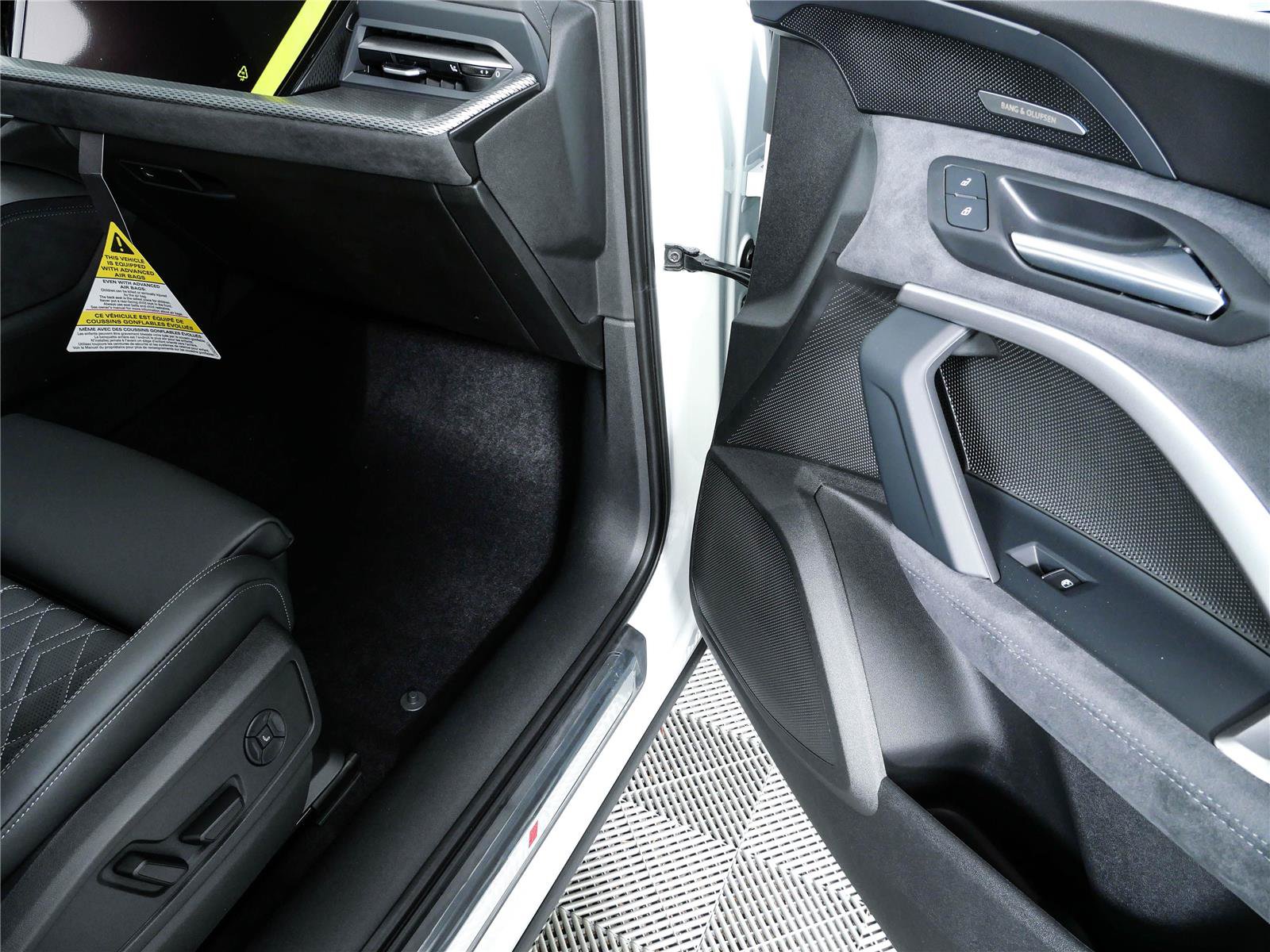 New 2026 Audi SQ5 Prestige AWD/4WD image 27