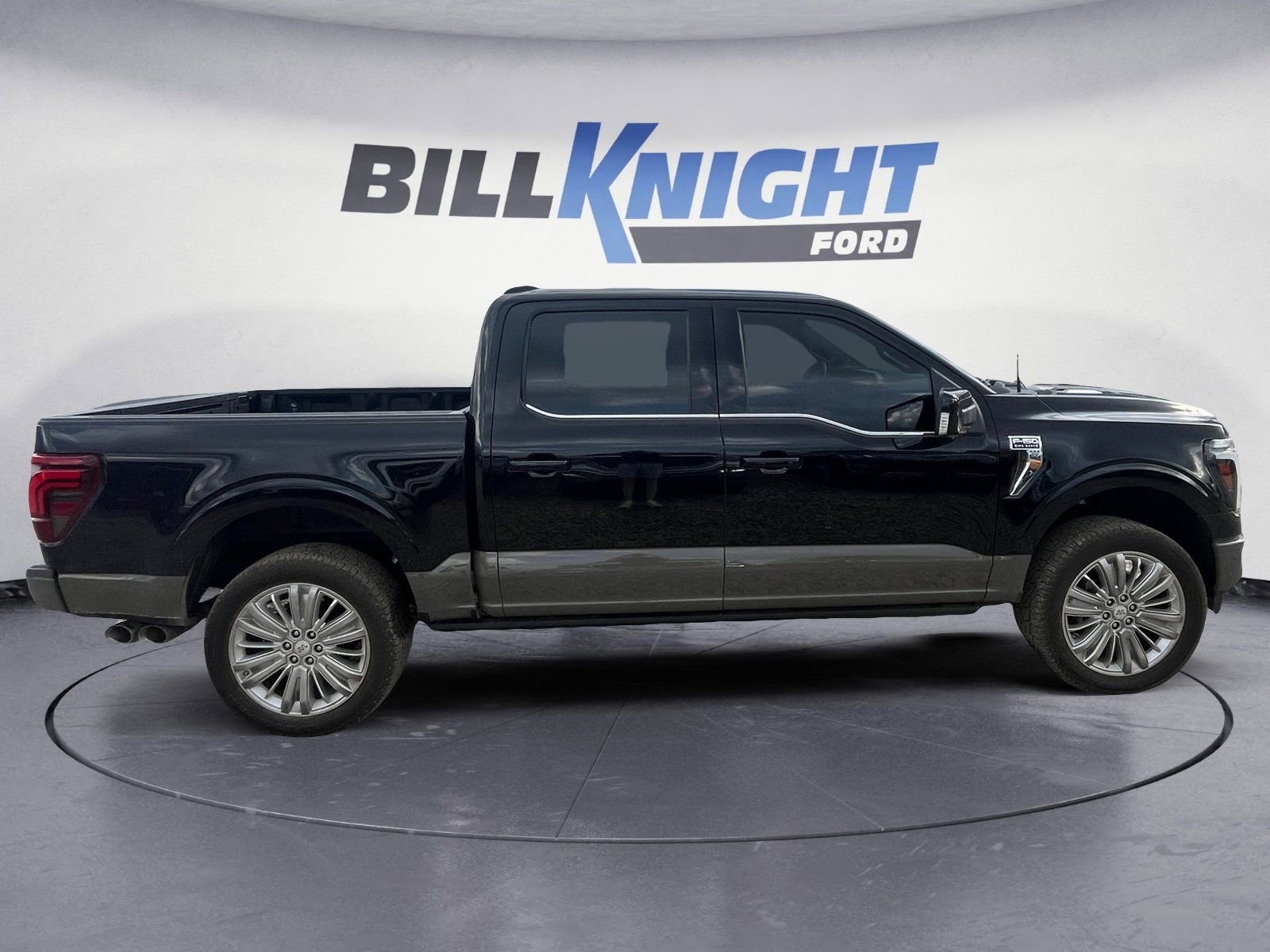Used 2025 Ford F150 King Ranch w/ FX4 Off-Road Package image 6